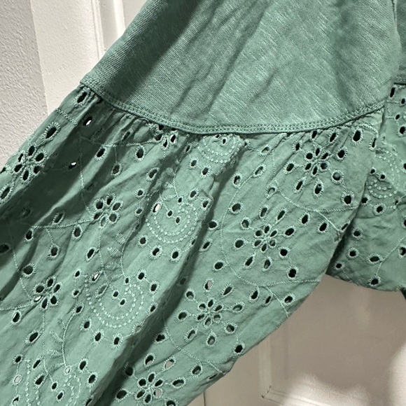 Anthropologie Pilcro Eyelet Batwing Sleeve Cropped Sweater Blouse Size M - Picture 4 of 5